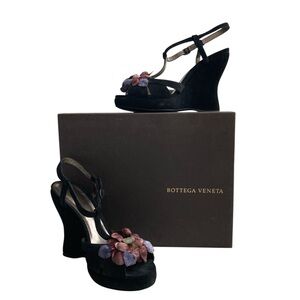 BOTTEGA VENETA | T-Strap Black Suede Peep Toe Wedge Sandals Flower Sz 7.5 Italy